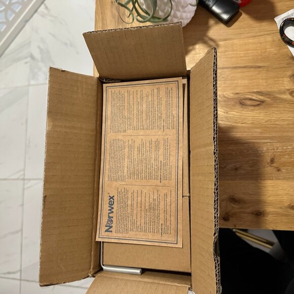 Norwex Porcelain Kitchen & Bathroom Sink Organizer - Picture 5 of 7